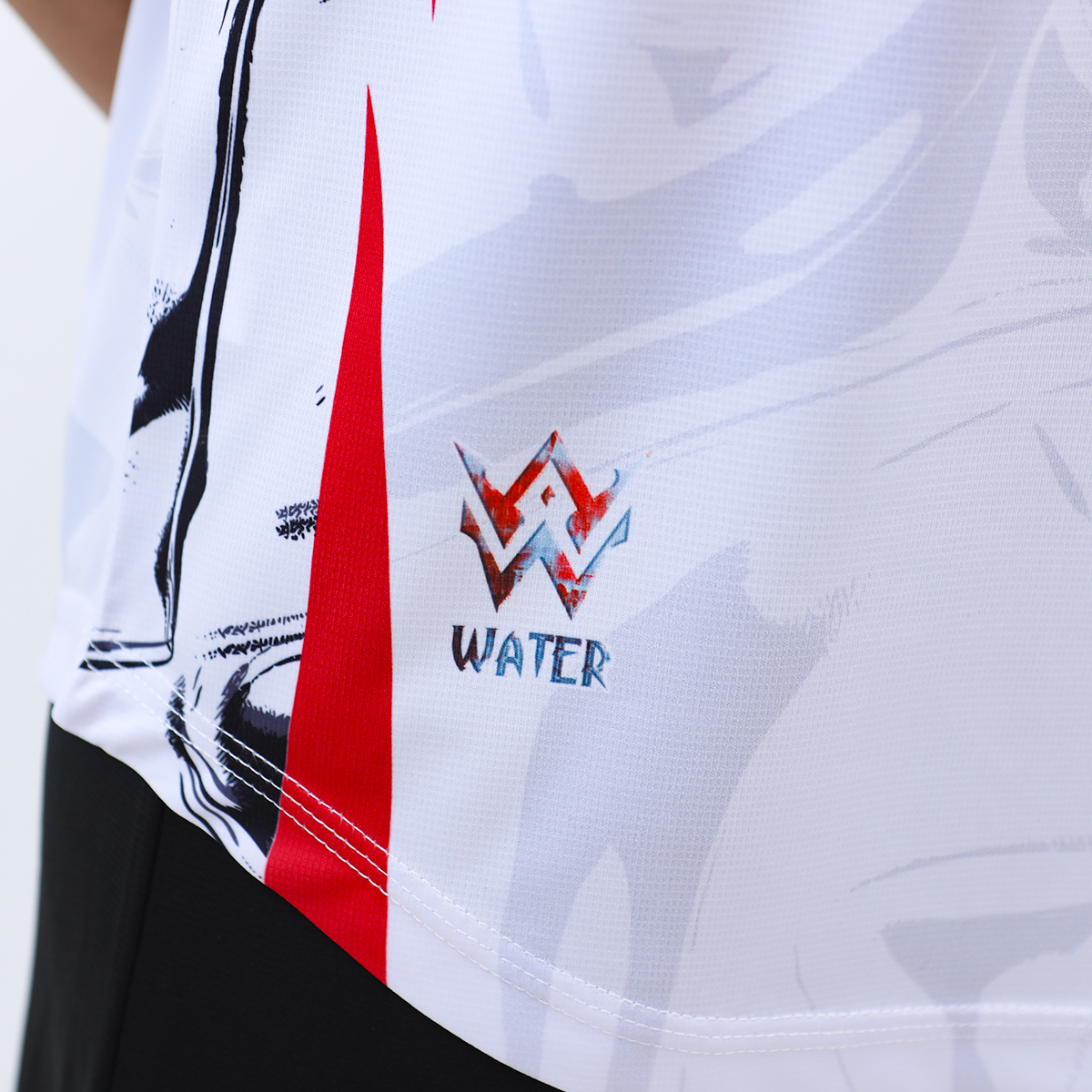 WATER - TRẮNG